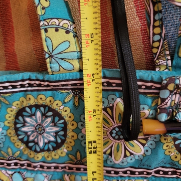 Vera Bradley - Picture 4 of 10